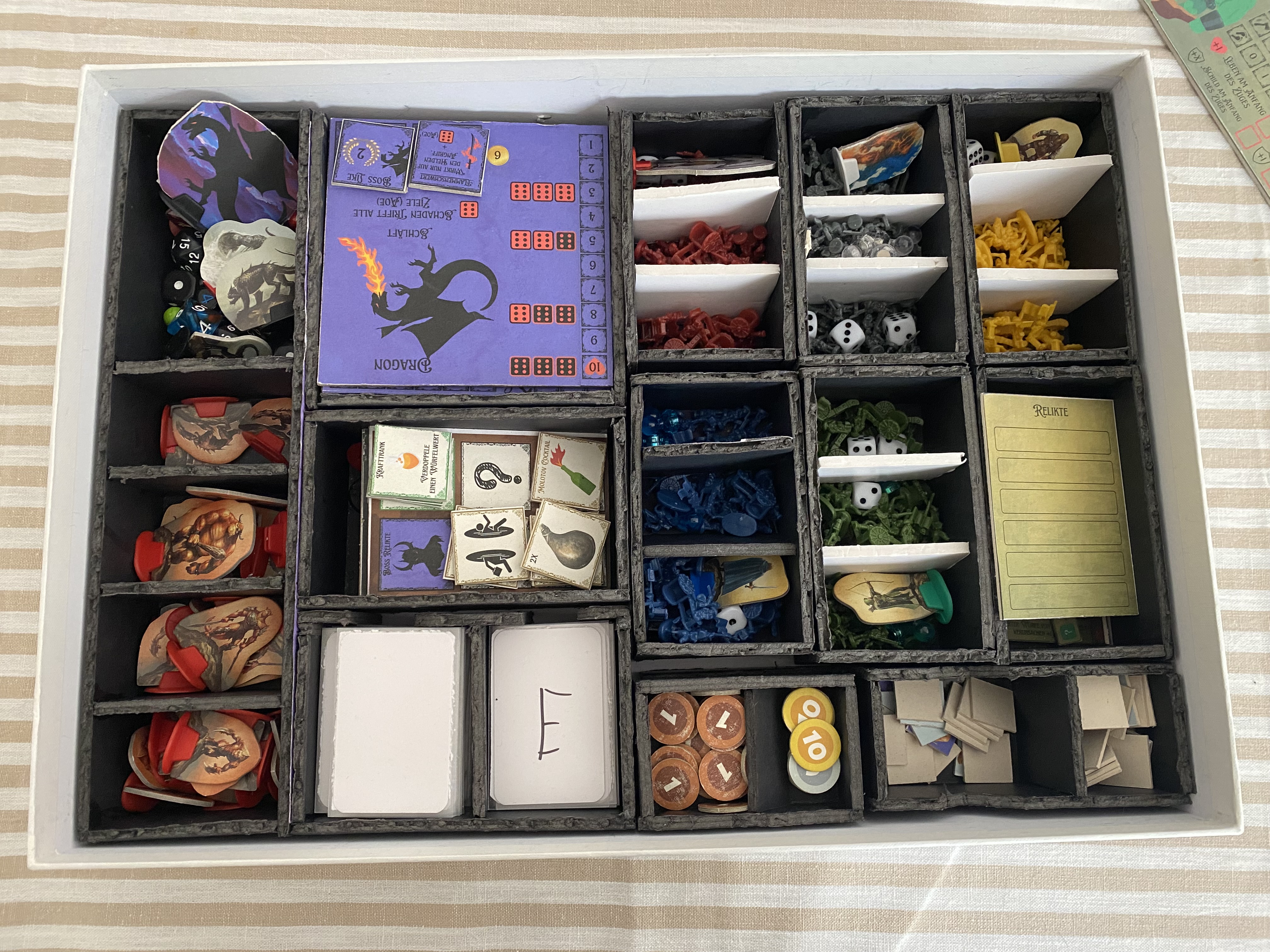 Custom box insert for the board game prototype